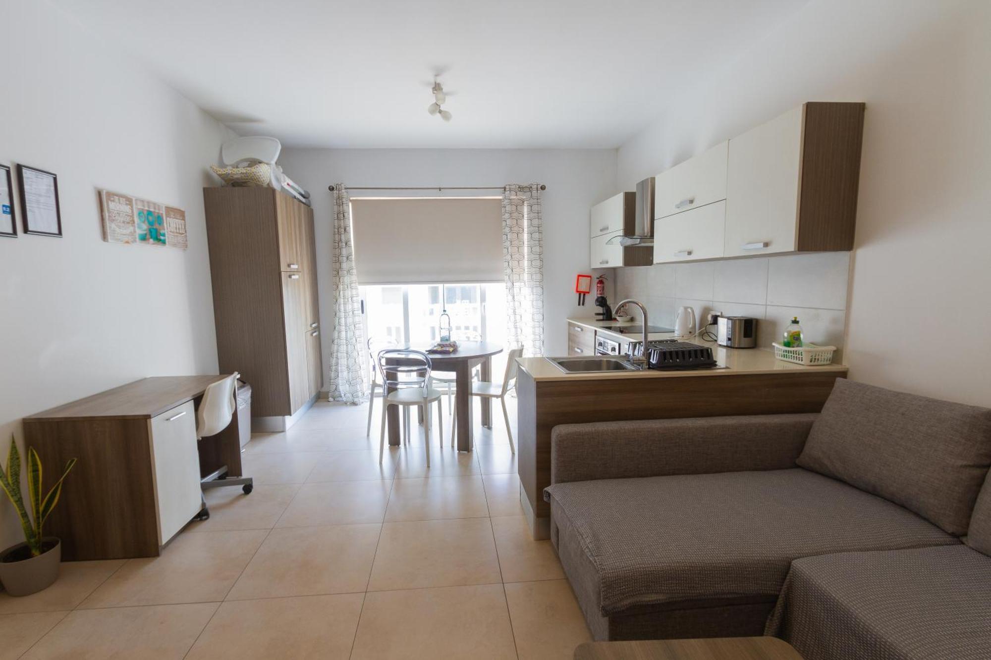 Modern & Central 2 Bedroom & 2 Bathrooms Apartment Msida Εξωτερικό φωτογραφία